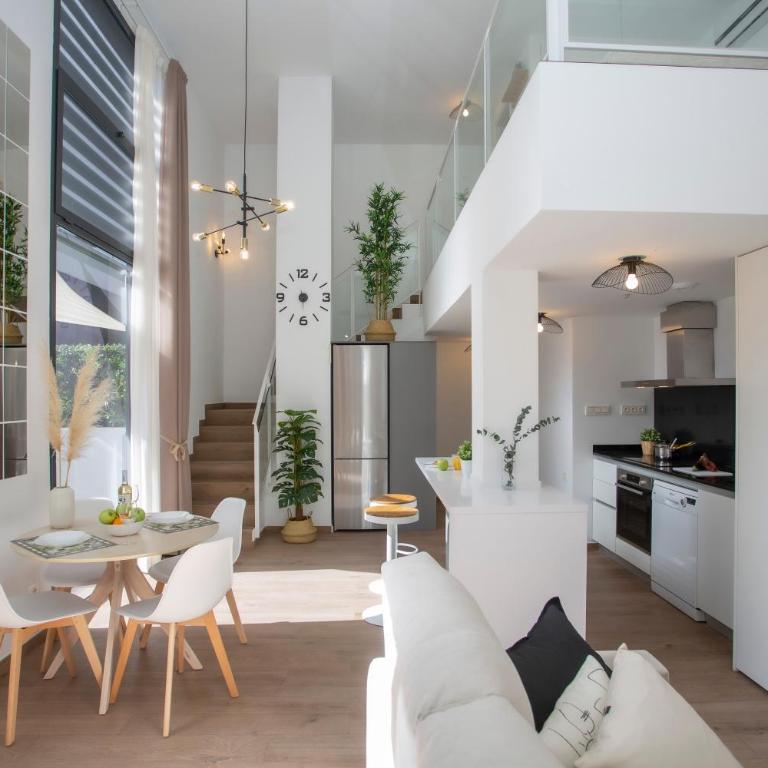 SingularStays Arena - Loft - 1