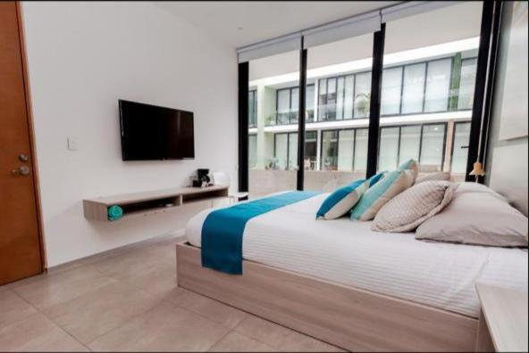 The City Condos Playa del Carmen - Suite con balcón - 2