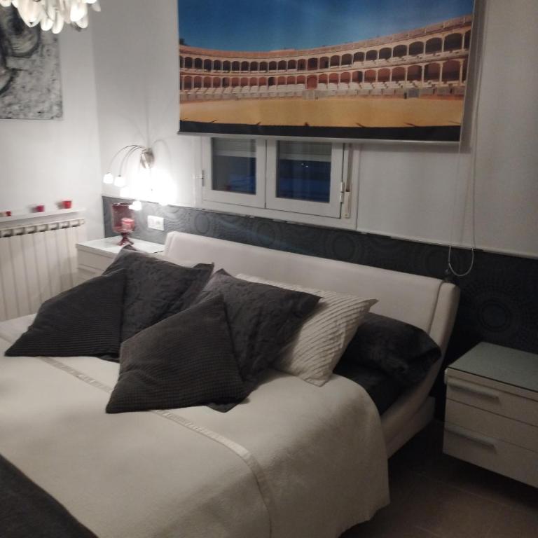 ÁTICO RILQUE, Apartamentos Independientes con Jacuzzi Privado y Terraza en Ronda - Apartamento Deluxe - 14