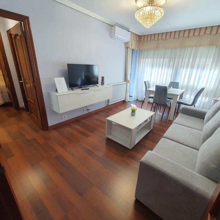 Apartamento Turístico Menéndez Pelayo -Vigo - Apartamento de 2 dormitorios - 1