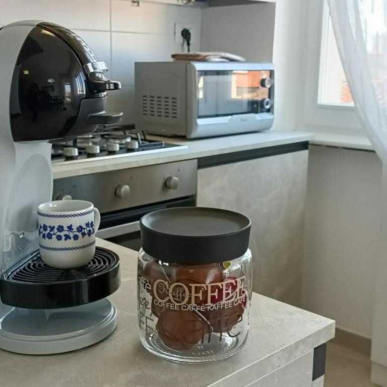Civico40 Luminoso appartamento con balconi e garage privato - Two-Bedroom Apartment - 8