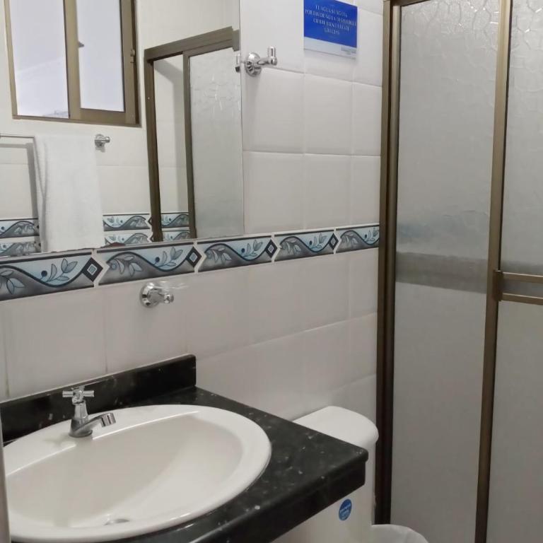 Diamante Blue Hotel - Standard Triple Room - 5