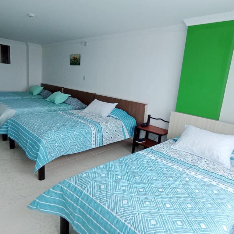 Diamante Blue Hotel - Classic Quadruple Room - 3