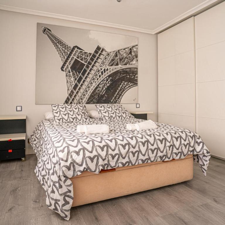 Bonito, Práctico y muy bien comunicado - Two-Bedroom Apartment - 12