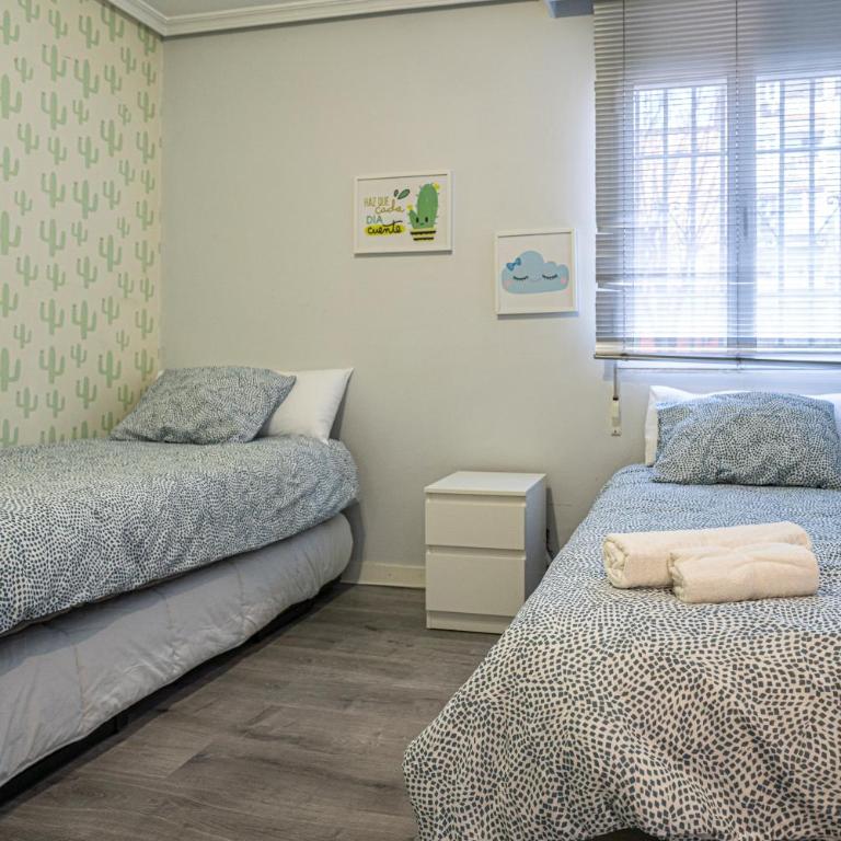 Bonito, Práctico y muy bien comunicado - Two-Bedroom Apartment - 17