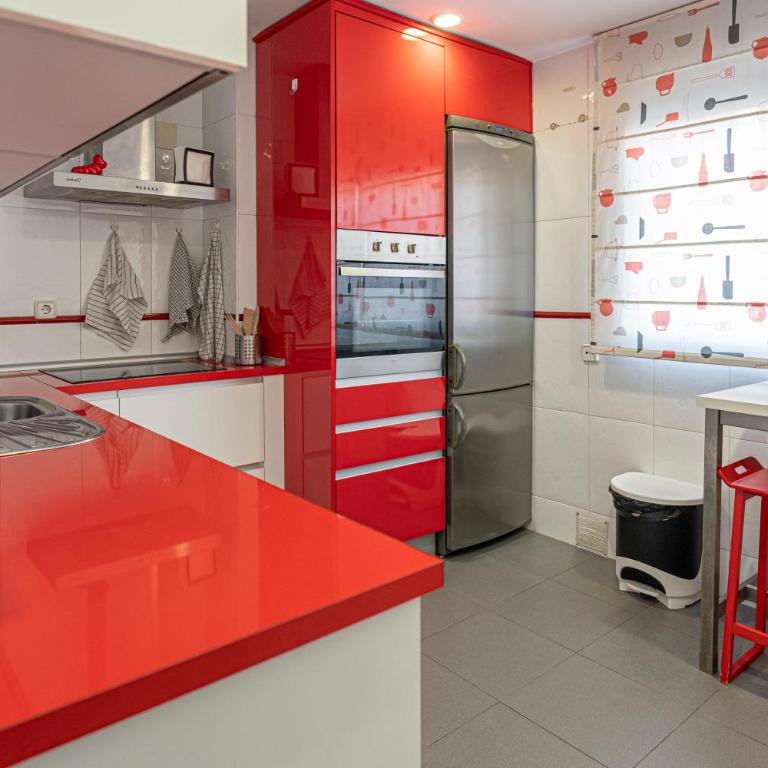 Bonito, Práctico y muy bien comunicado - Two-Bedroom Apartment - 28