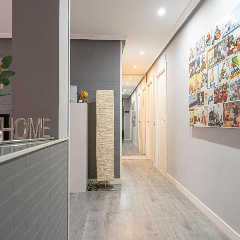 Bonito, Práctico y muy bien comunicado - Two-Bedroom Apartment - 4