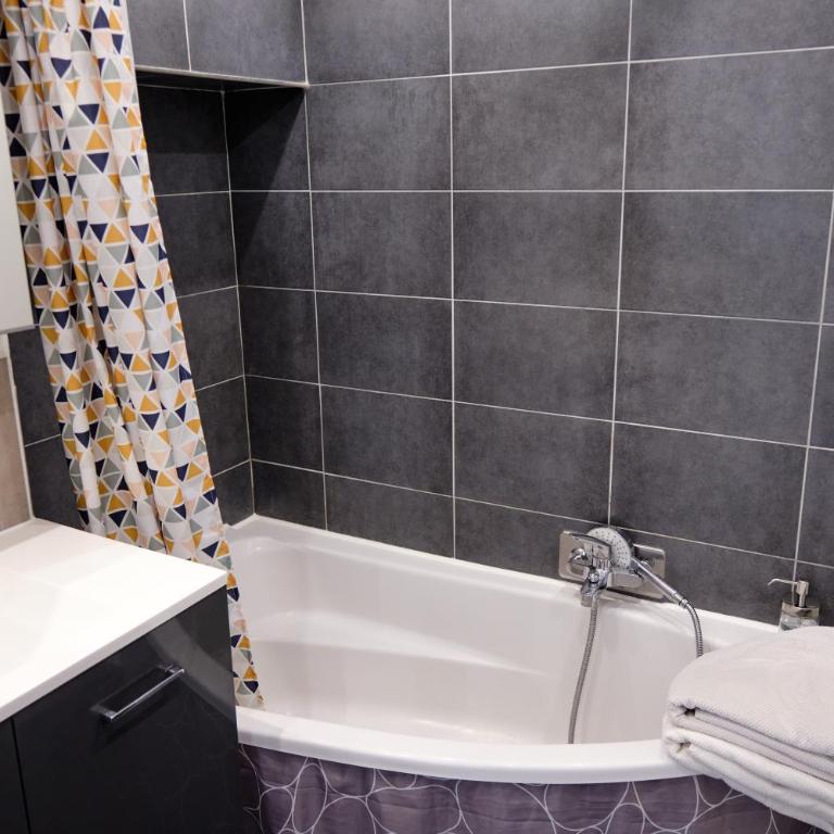 Two bedrooms modern apartment close to Tram - Appartamento con 2 Camere da Letto - 13