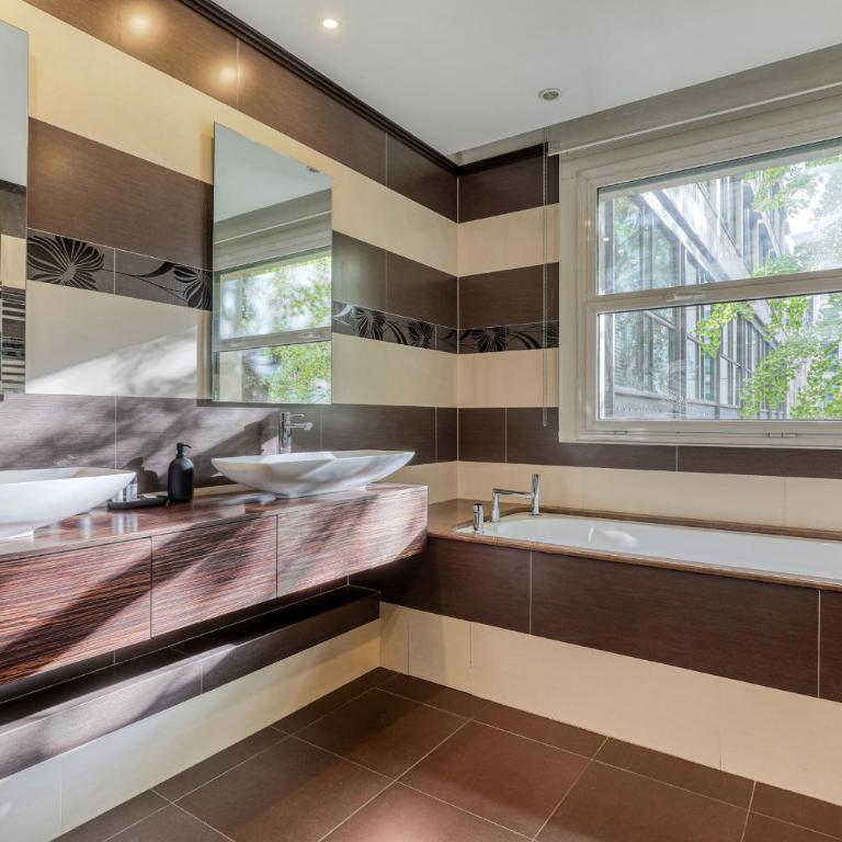 Montaigne Executive Suite - Deluxe Apartment - 17