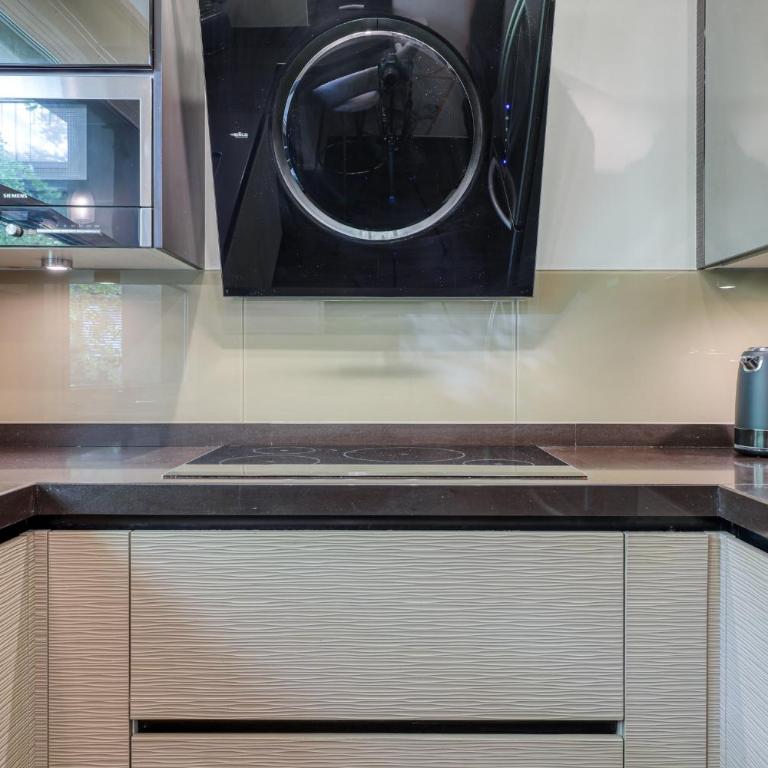 Montaigne Executive Suite - Deluxe Apartment - 18