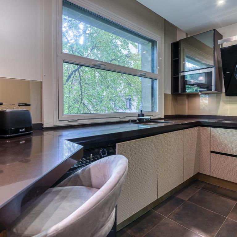Montaigne Executive Suite - Deluxe Apartment - 15