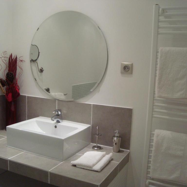 Chambres d'hôtes Les Palmiers de la Cité - Doppelzimmer mit Dusche - 1