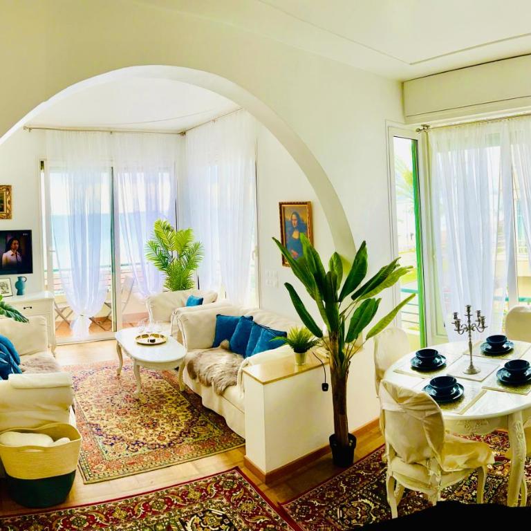 Endless Stunning Mediterranean Sea Views Promenade Des Anglais - Appartement - Vue sur Mer - 5