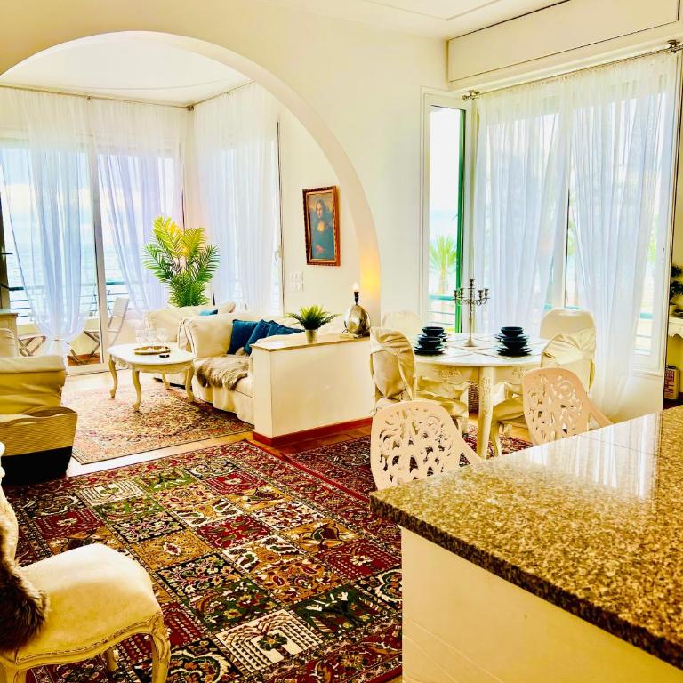 Endless Stunning Mediterranean Sea Views Promenade Des Anglais - Appartement - Vue sur Mer - 21