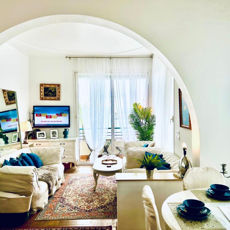 Endless Stunning Mediterranean Sea Views Promenade Des Anglais - Appartement - Vue sur Mer - 17