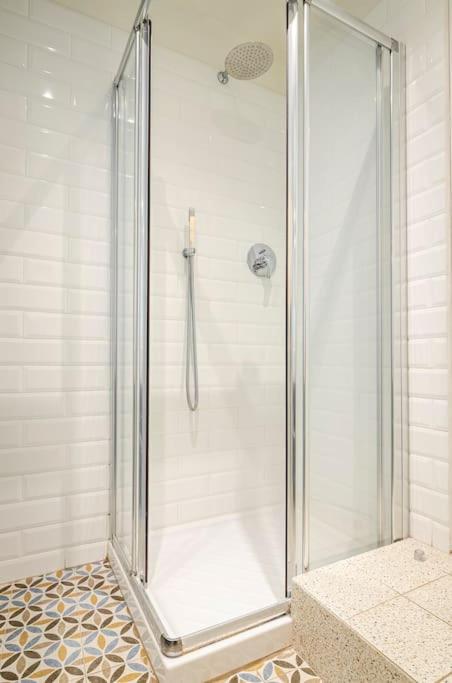 Del Riccio Home, in the heart of the city - Two-Bedroom Apartment - 20