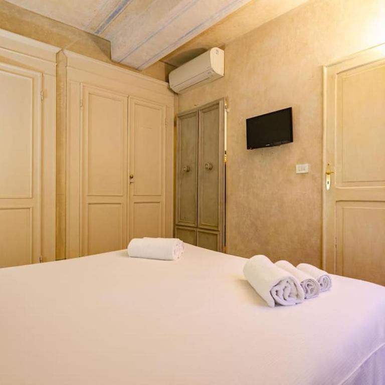 Casa Diamanti - Two-Bedroom Apartment - 10
