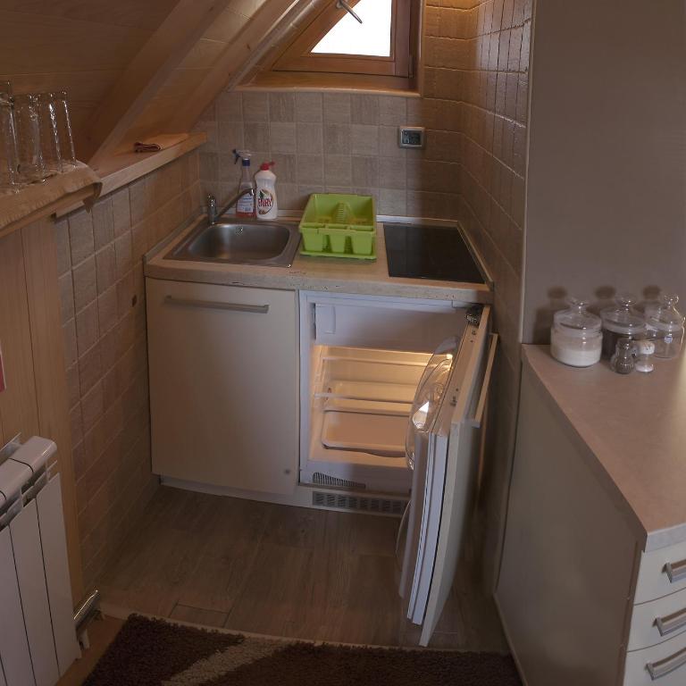 Žabljak City Center Apartments - One-Bedroom Bungalow A3 - 4