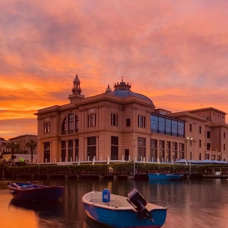 Annamaria - Central Station Charming accommodation - Two-Bedroom Apartment - 55