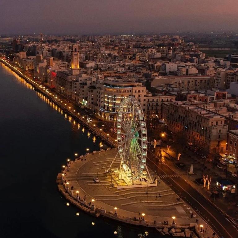 Annamaria - Central Station Charming accommodation - Two-Bedroom Apartment - 52