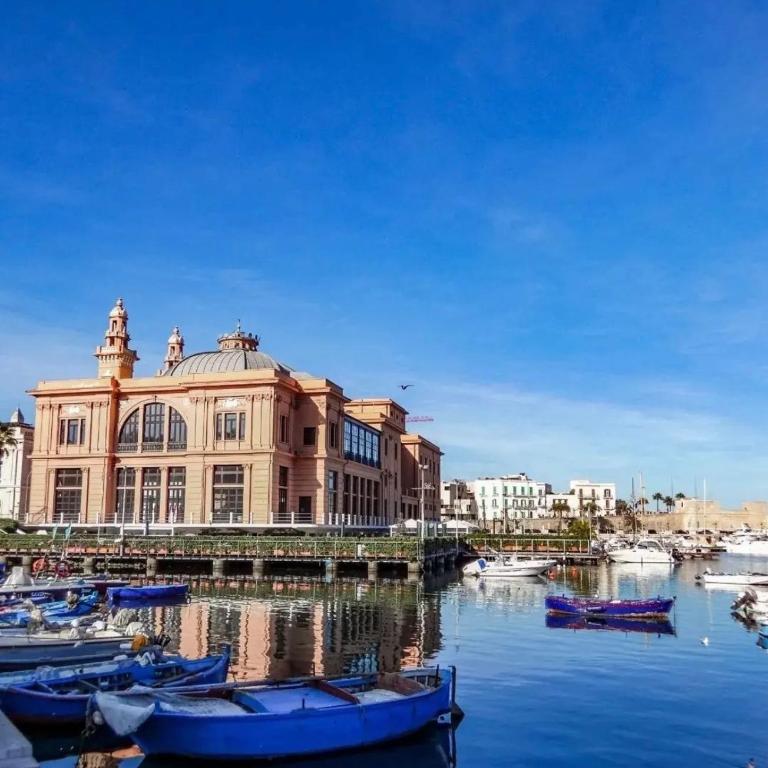 Annamaria - Central Station Charming accommodation - Two-Bedroom Apartment - 39