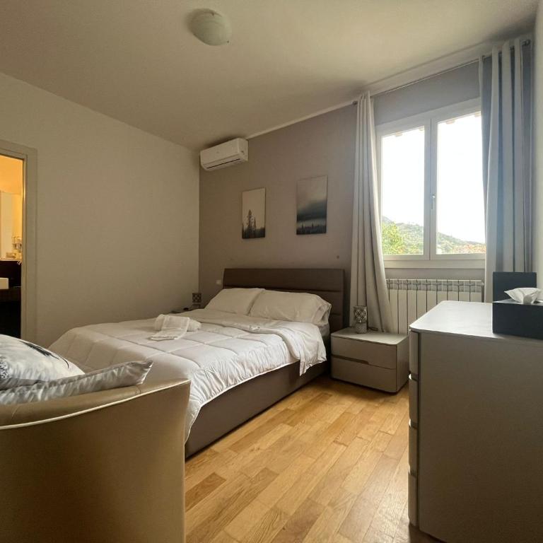 Horizon Suites - Suite King con 2 Camere da Letto e Vasca Idromassaggio - 2