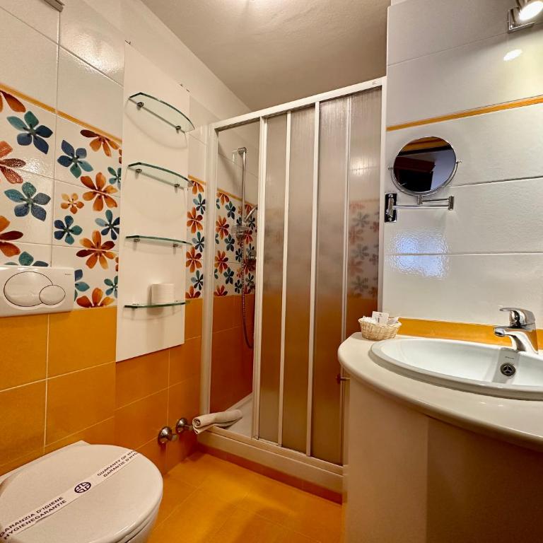 B&B Family Accommodation Canazei BIKE FRIENDLY - Camera Singola Deluxe con Balcone - 11