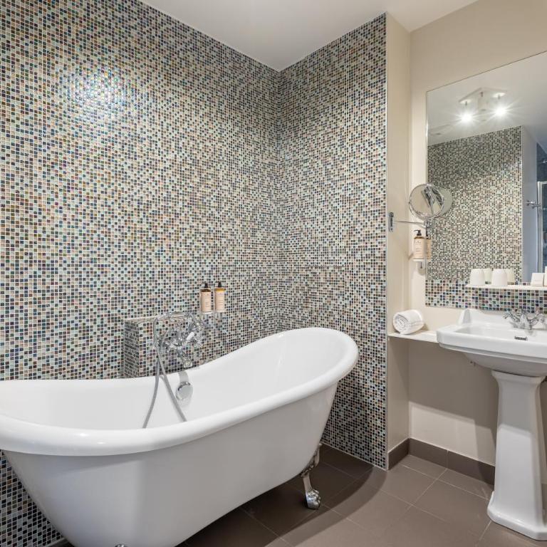 Le Nest by Sweett - Deluxe Suite - 4