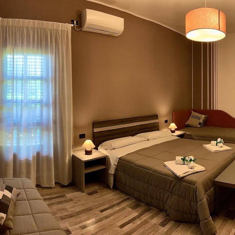 Villa Anna GuestHouse - Salento Airport Stay & Free Parking - King Room - 6