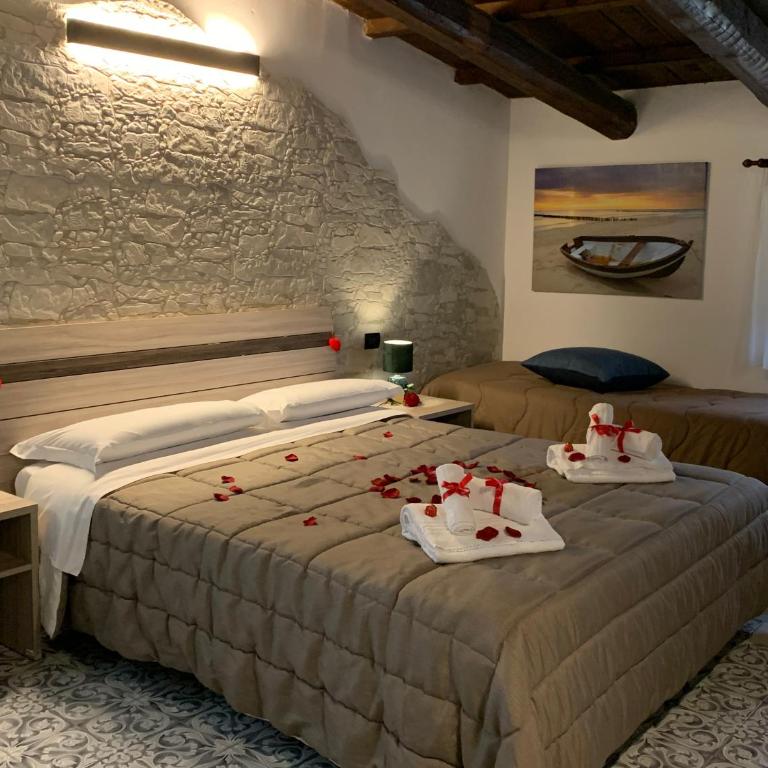 Villa Anna GuestHouse - Salento Airport Stay & Free Parking - King Room - 2