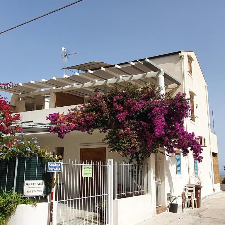 Elios casevacanze sulla spiaggia - Vacation Home - 1