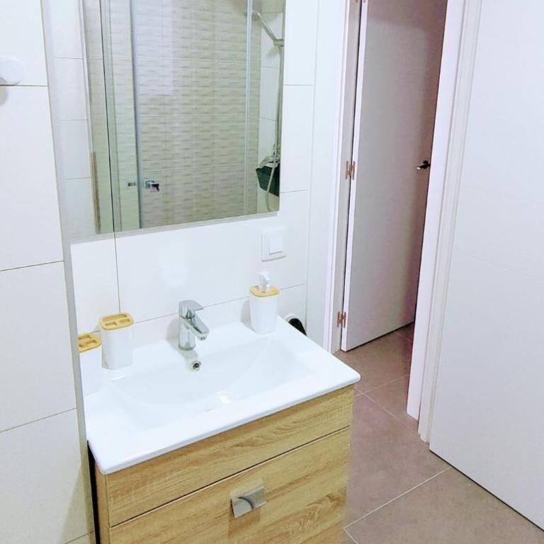 mirador del 6th by CASAS COCODRILO - Three-Bedroom Apartment - 11
