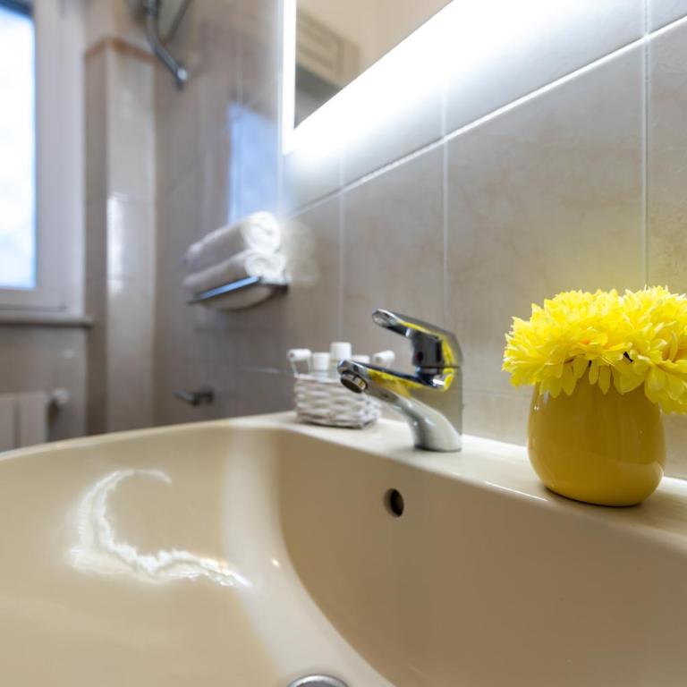 Diana Home - Appartamento con 2 Camere da Letto - 14