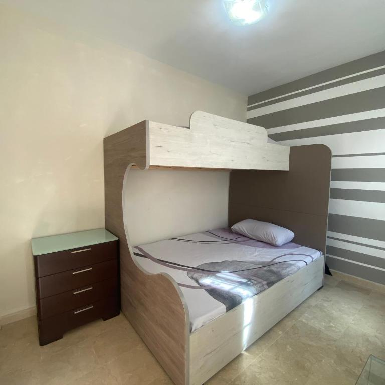 New renovated family home above swimming pool - Apartment - 30