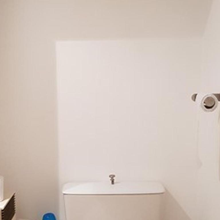 Studio cabine climatisé avec terrasse, parking, animaux admis - FR-1-100-184 - Studio - 9