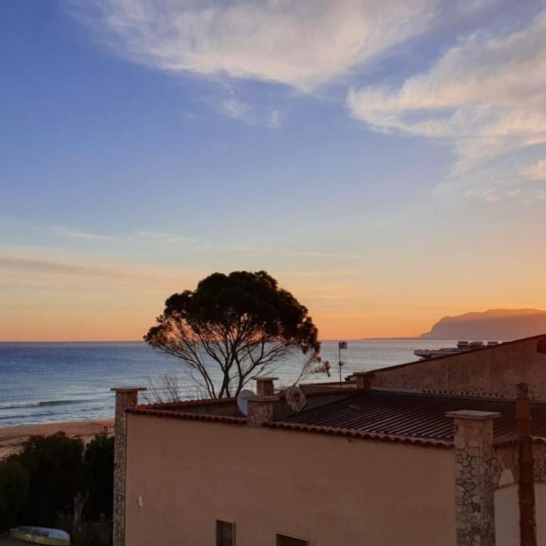 Elios casevacanze sulla spiaggia - Apartment with Sea View - 22