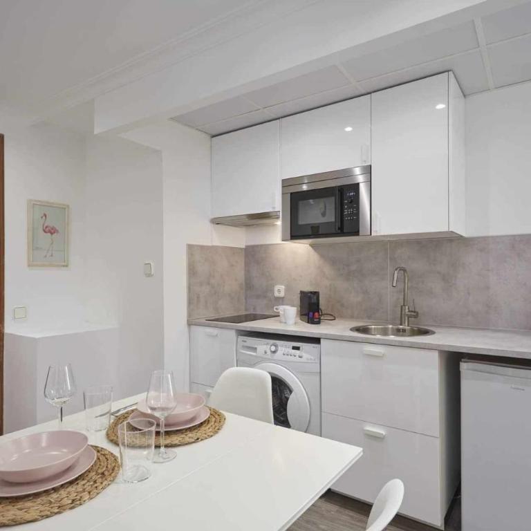 Apartamento VI Alcalá-Retiro. Ideal Parejas - Apartment - 4