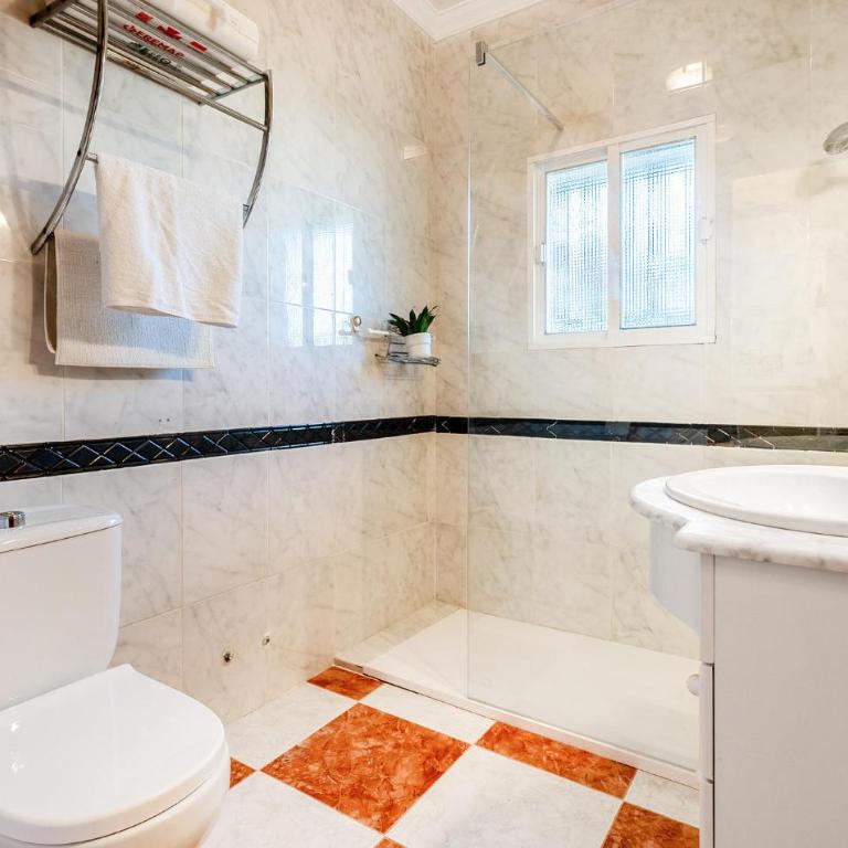 Stunning Home In Chiclana De La Fronter - Casa Vacacional de 3 dormitorios - 23