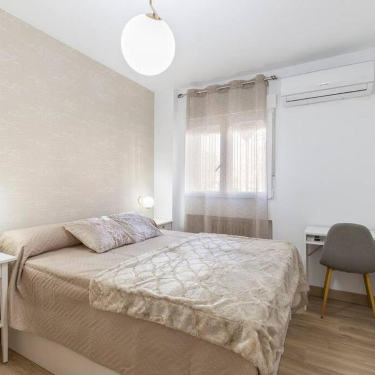 Neptuno Deluxe - Three-Bedroom Apartment - 17