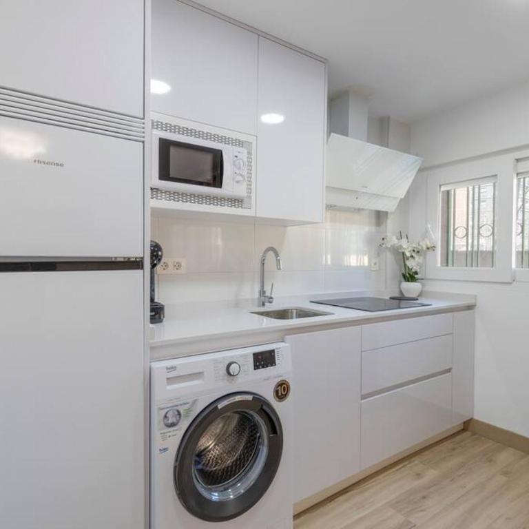 Neptuno Deluxe - Three-Bedroom Apartment - 22