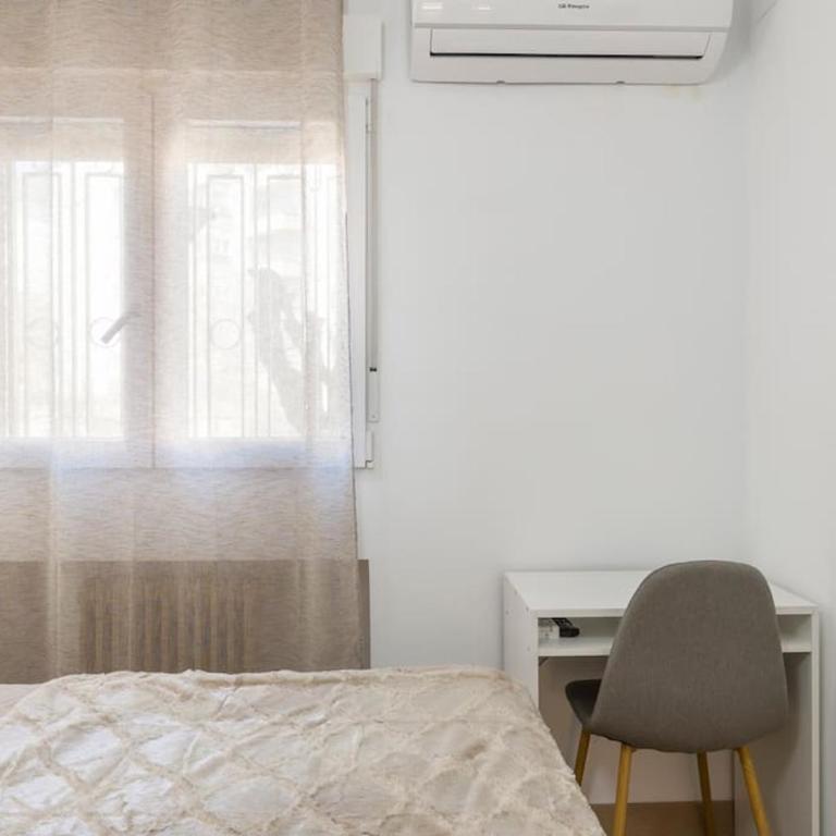 Neptuno Deluxe - Three-Bedroom Apartment - 45