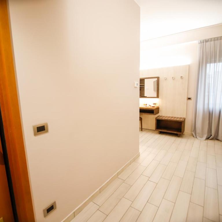 Hotel Diplomatic - Junior Suite - 17
