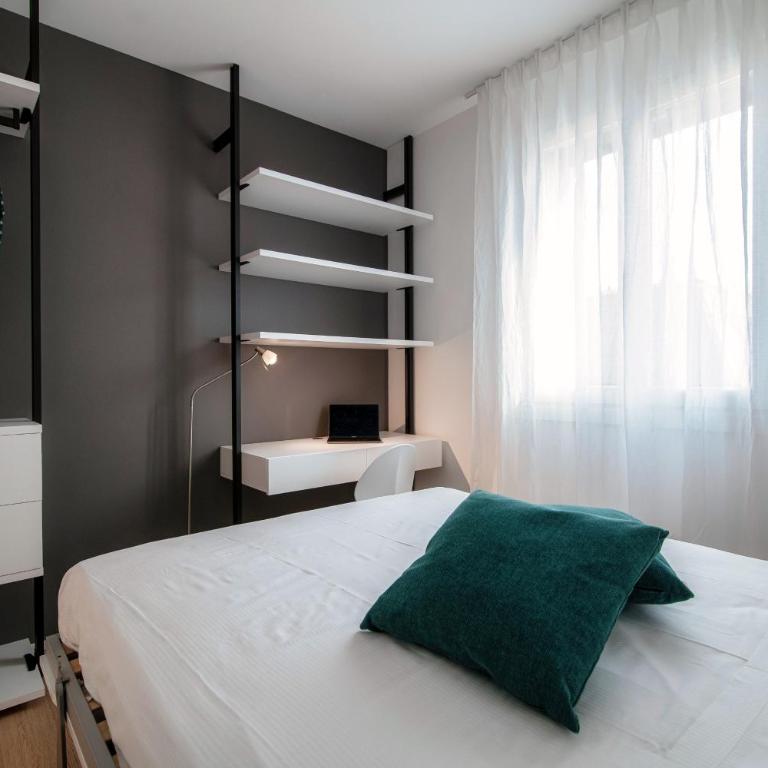 Sette - by MyHomeInComo - Two-Bedroom Apartment - 19
