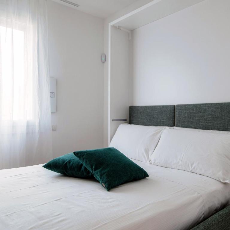 Sette - by MyHomeInComo - Two-Bedroom Apartment - 18