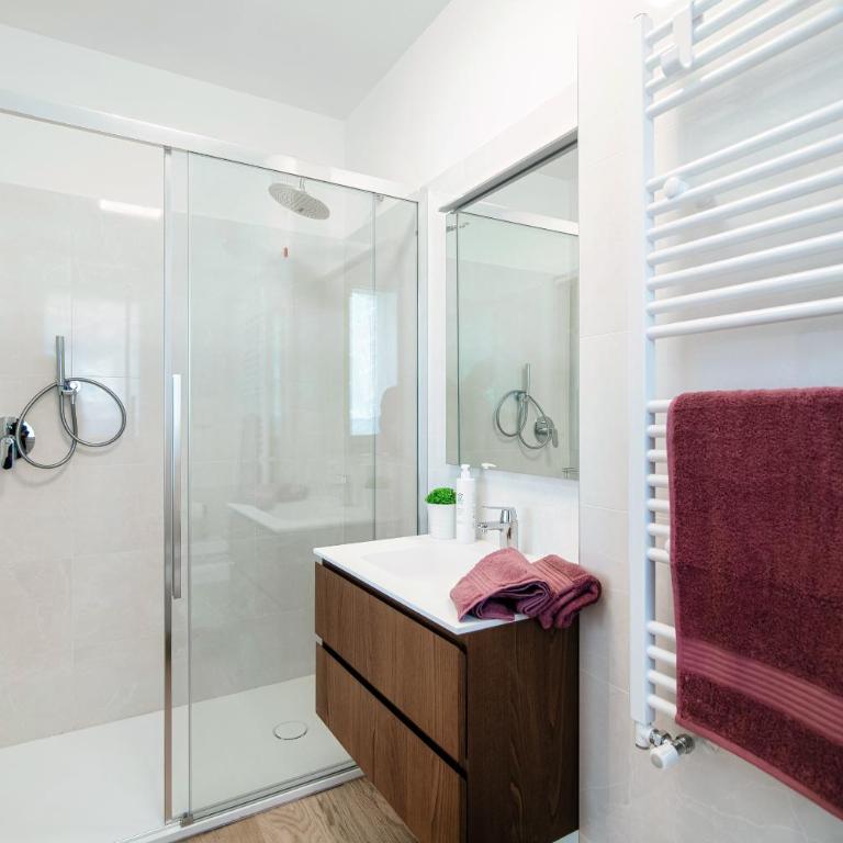 Sette - by MyHomeInComo - Two-Bedroom Apartment - 32