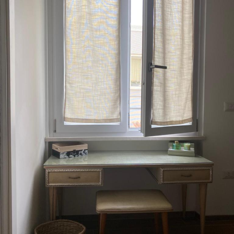 Ludo’s Rooms - Double Room with Private Bathroom - 7