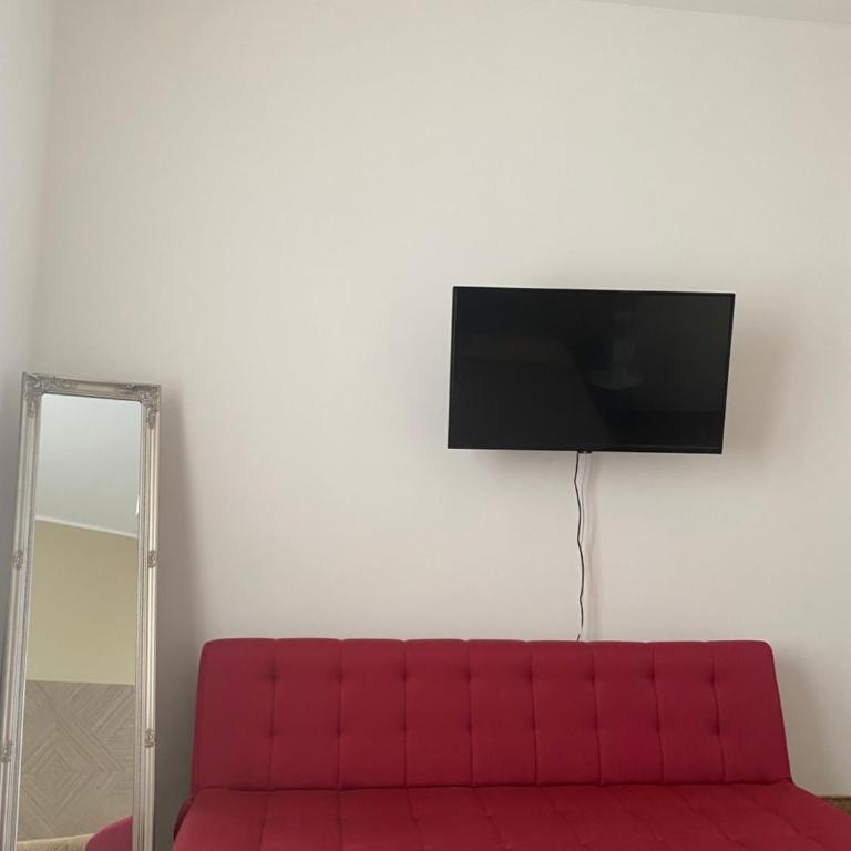 Ludo’s Rooms - Triple Room with Private Bathroom - 11