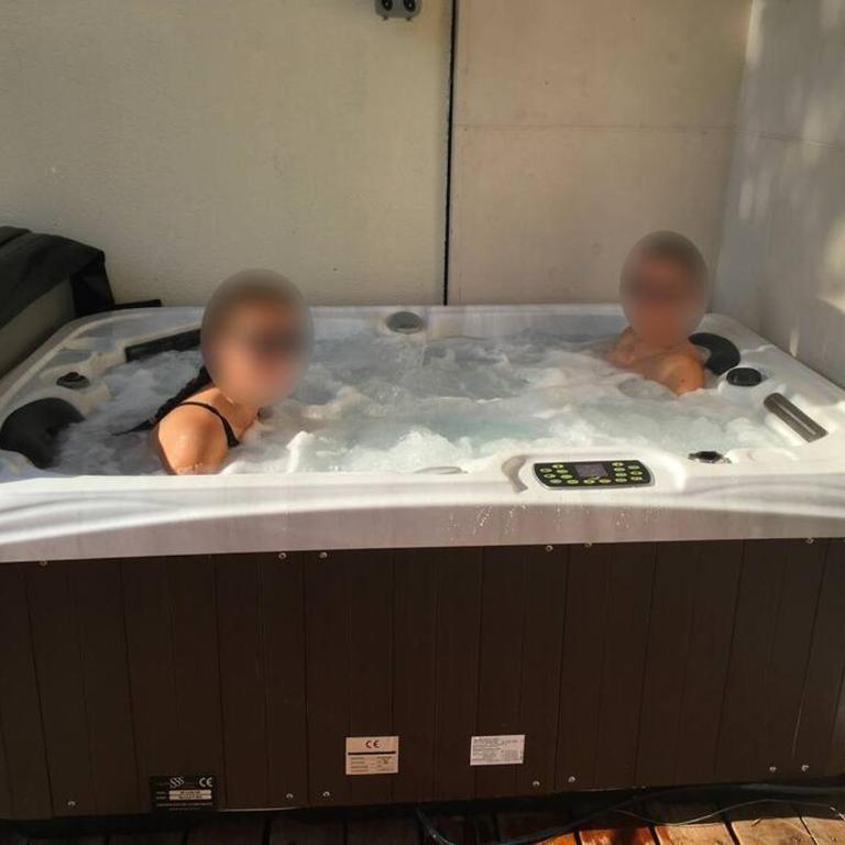 Appartement avec Jacuzzi - Climatisation - Parking - Appartement 1 Chambre - 16