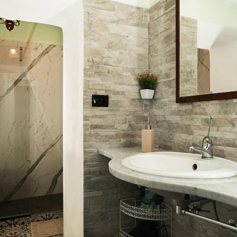 B & B Agrigento antica - Camera Matrimoniale con Bagno Privato Esterno - 5