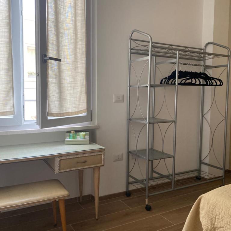 Ludo’s Rooms - Double Room with Private Bathroom - 2